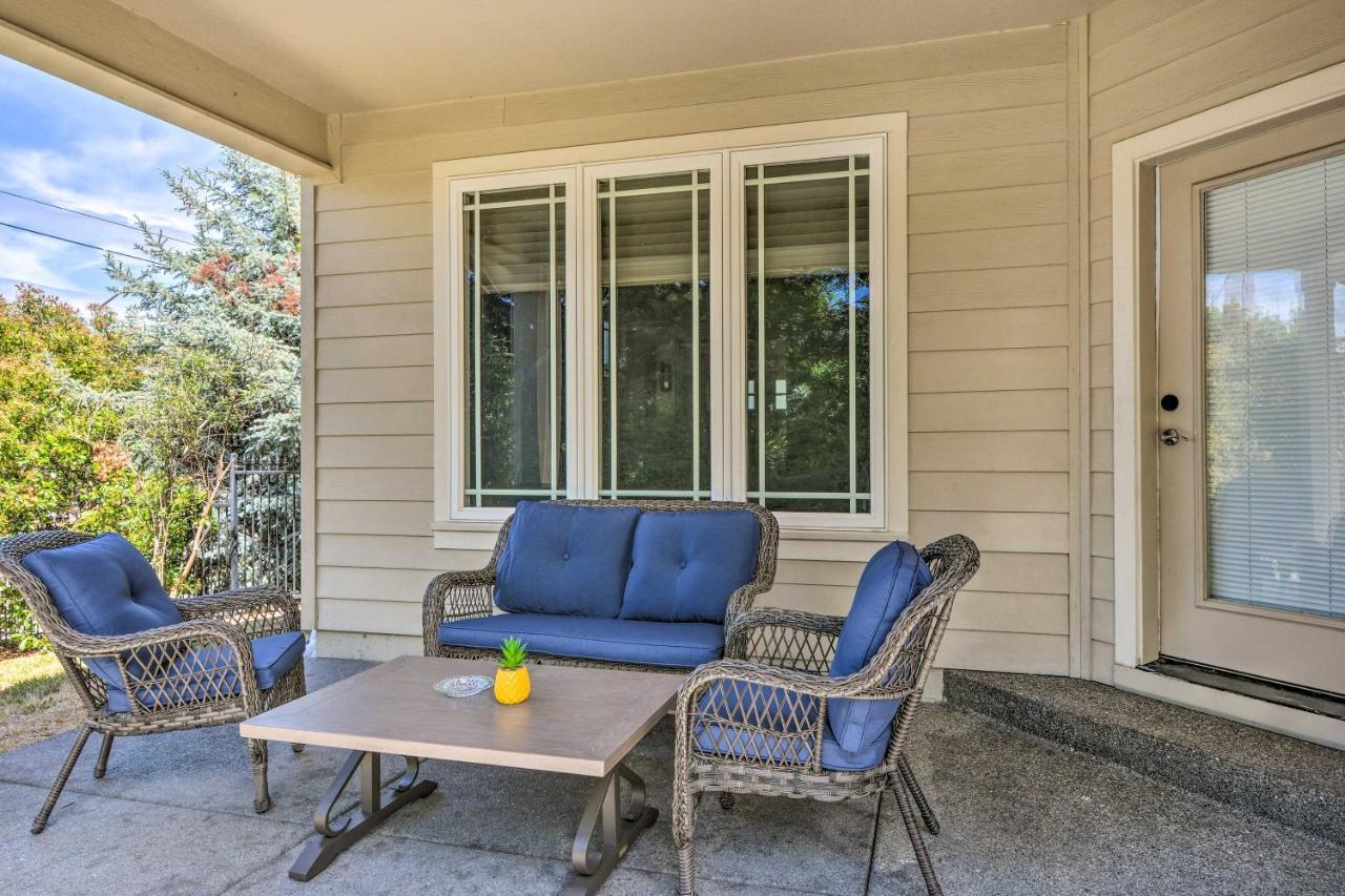 Charming Medford Getaway About 4 Miles To Downtown! Villa Exterior photo