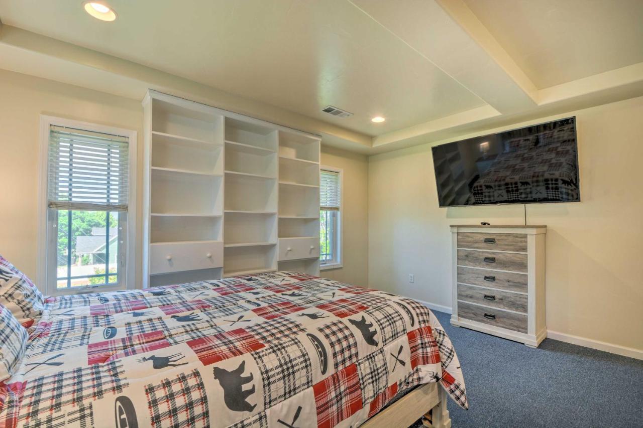 Charming Medford Getaway About 4 Miles To Downtown! Villa Exterior photo